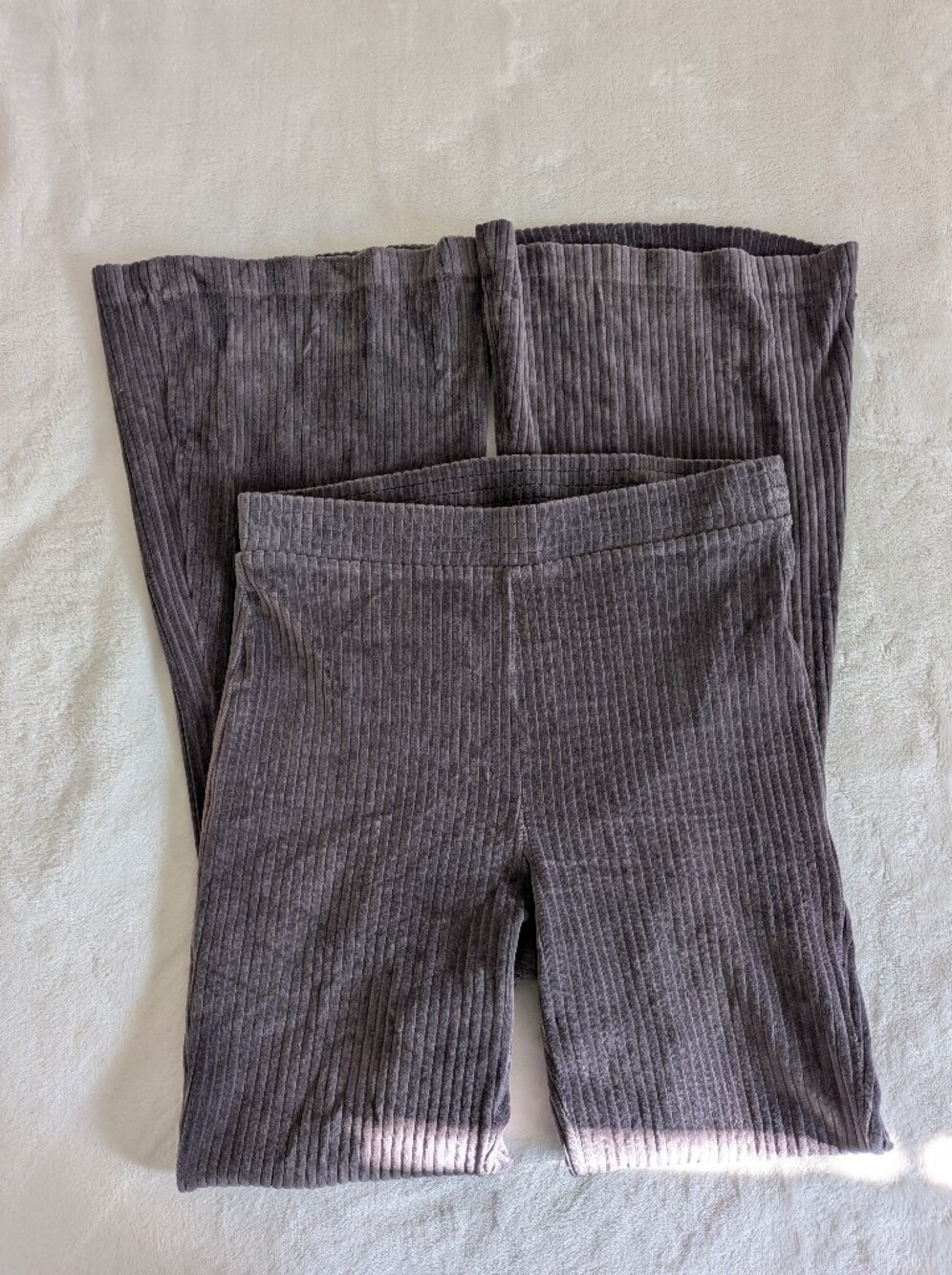 aerie velour ribbed flare pants - Picture 2 of 4